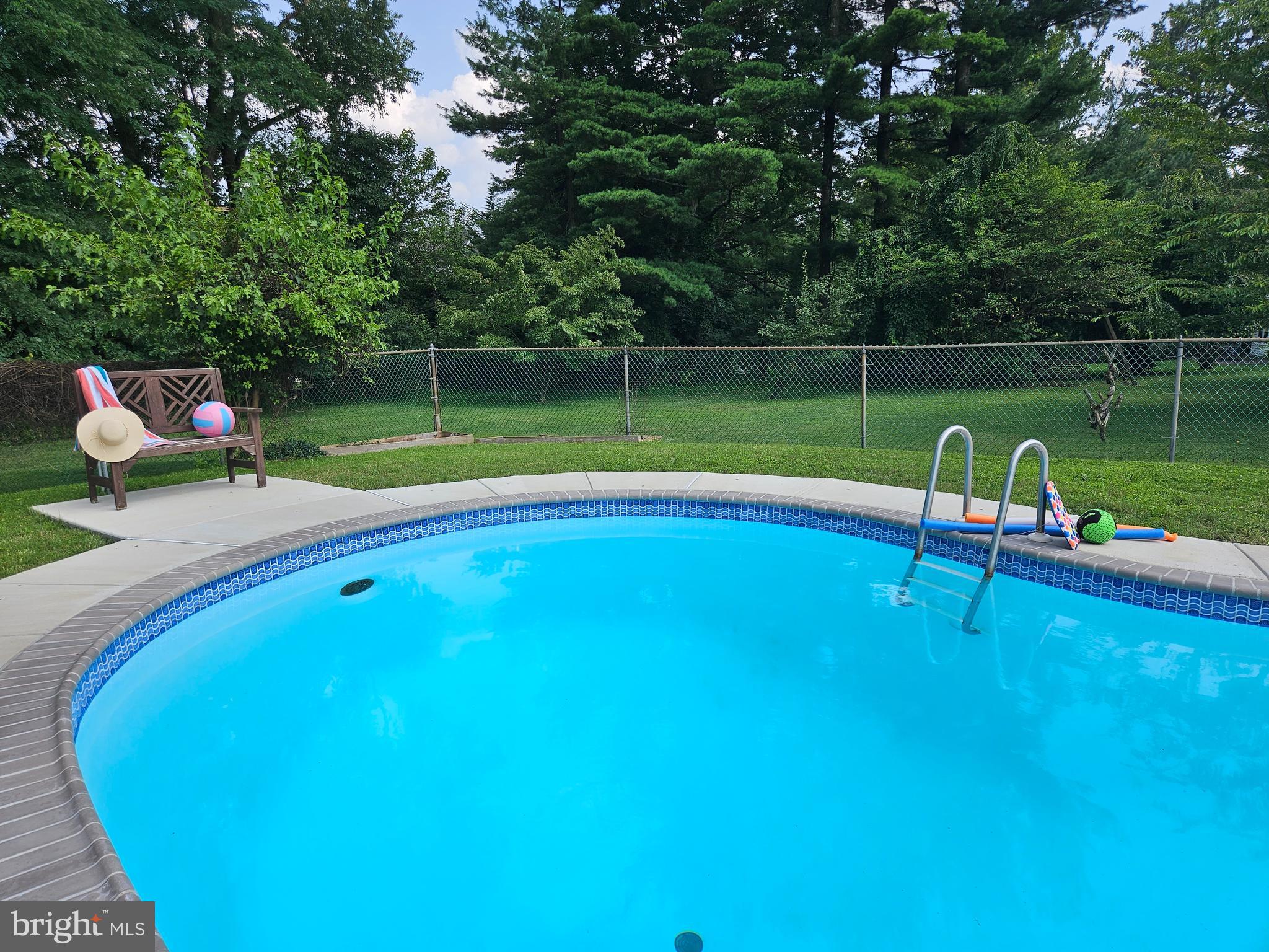 86 Glendale Road Exton, PA 19341 - Photo 30 of 38 Pool