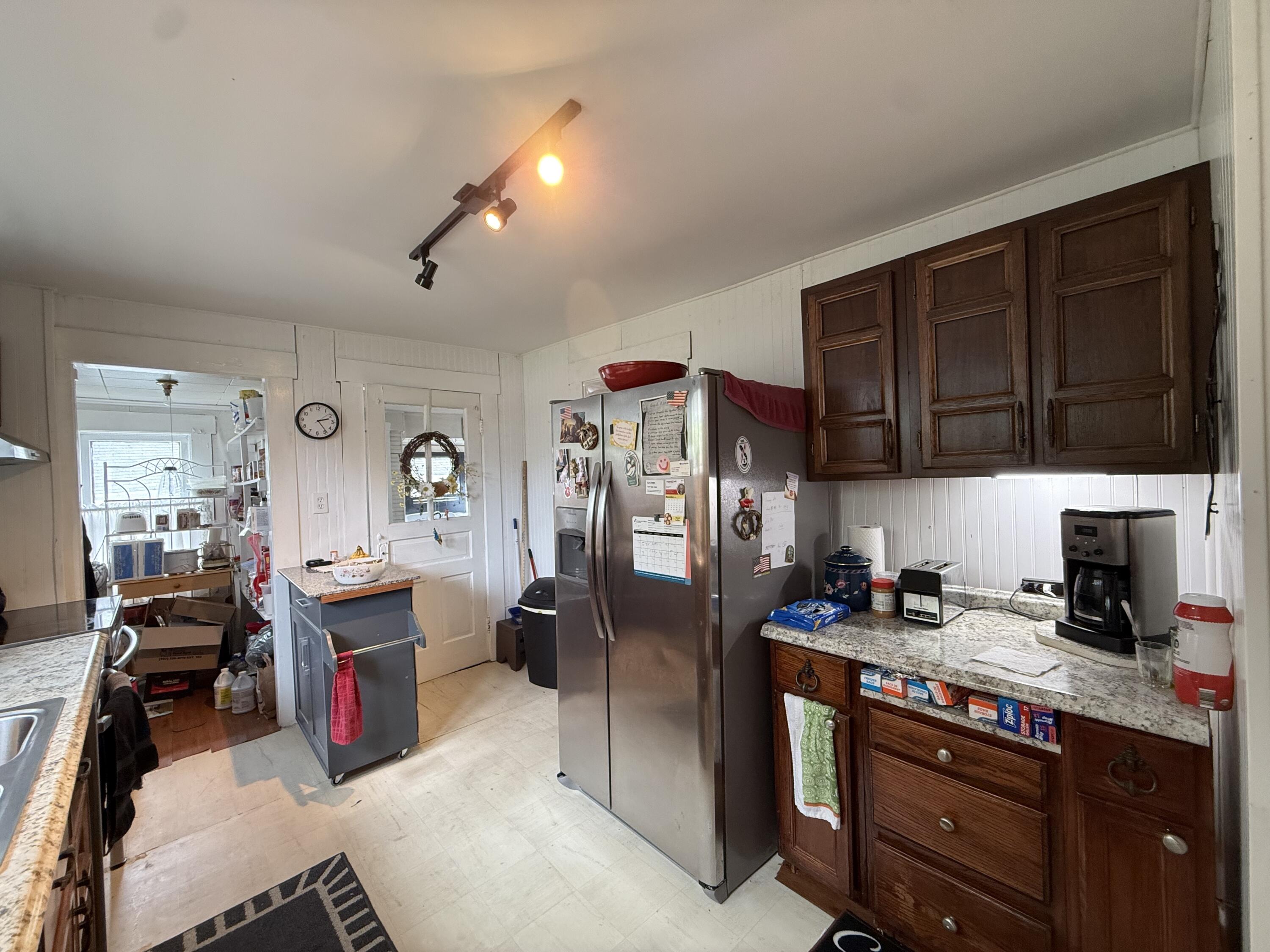 1815 Edwards Avenue Springfield, OH 45503 - Photo 11 of 17 5