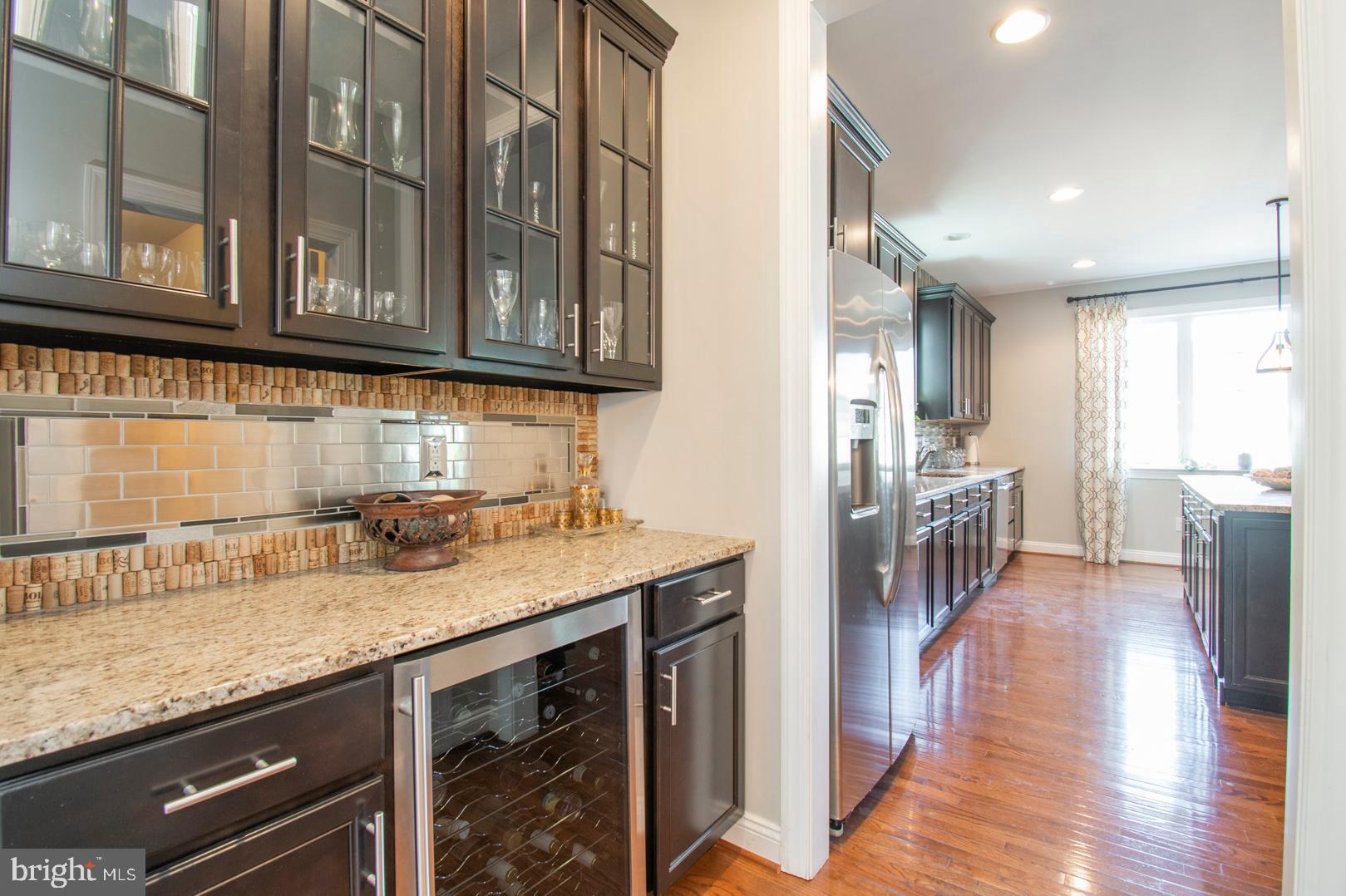 1647 Copper Beech Road Huntingdon Valley, PA 19006 - Photo 8 of 57 Butler's Pantry