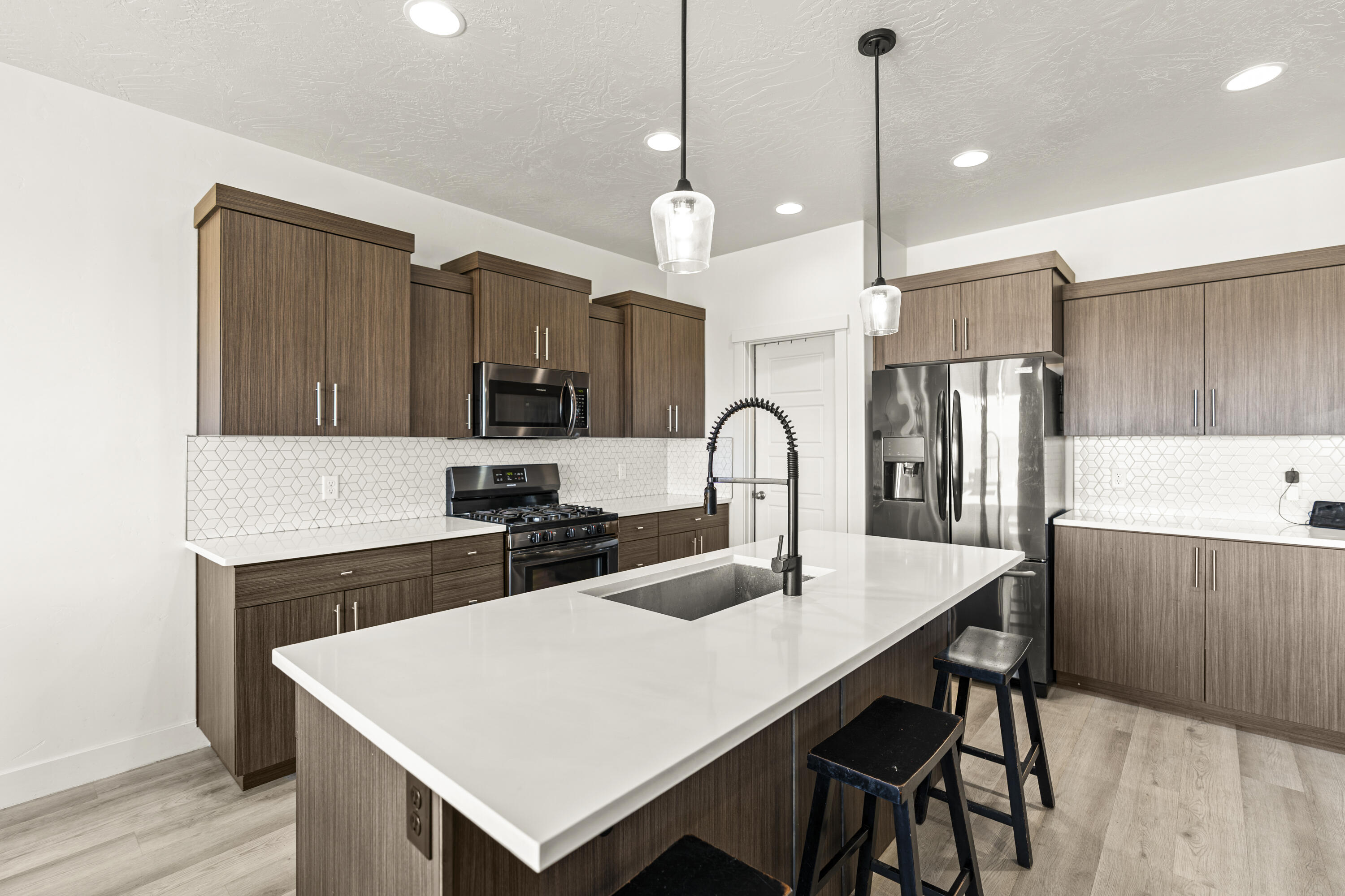 6043 South Hydrangea Way St. George, UT 84790 - Photo 11 of 30 DSC09987