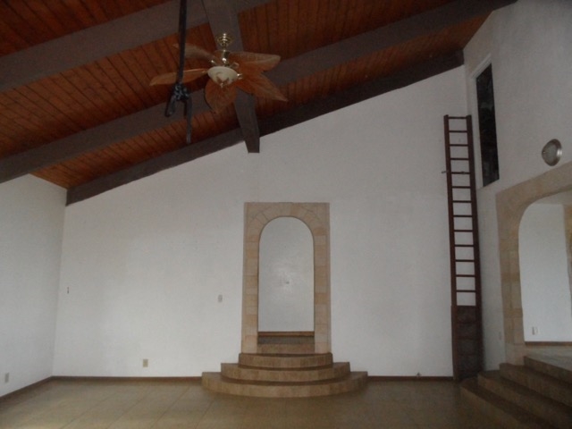 120 Peahi Road Haiku, HI 96708 - Photo 9 of 26 a view of entryway