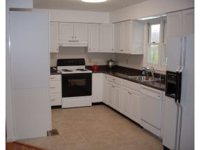 511 Berry Ridge Road Jonesborough, TN 37659 - Photo 10 of 12 Updated Kitchen