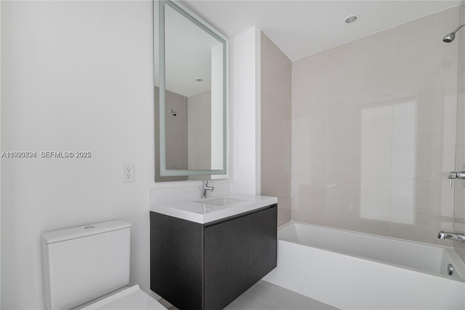 851 Northeast 1st Avenue, Unit 4911 Miami, FL 33132 - Photo 20 of 64