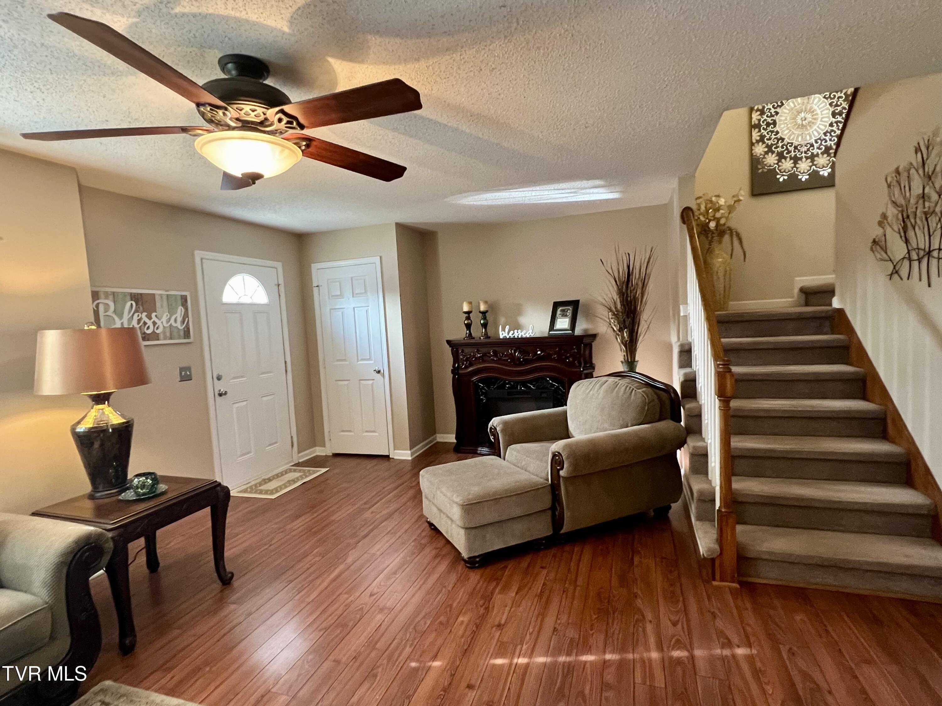 254 Booher Road, Unit C2 Bristol, TN 37620 - Photo 11 of 34 IMG_5877