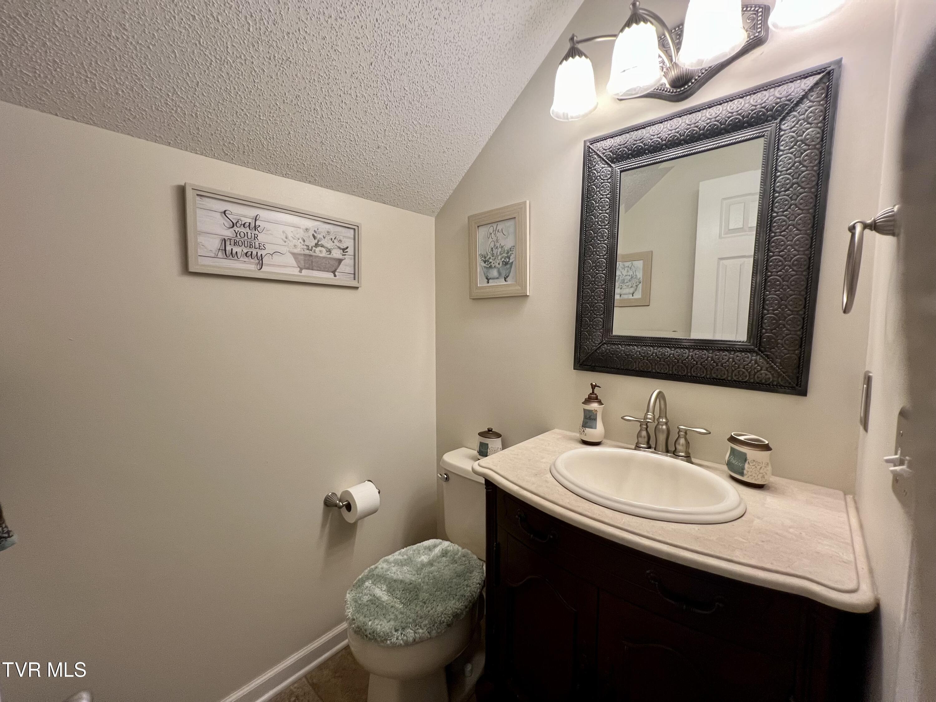 254 Booher Road, Unit C2 Bristol, TN 37620 - Photo 14 of 34 IMG_5905