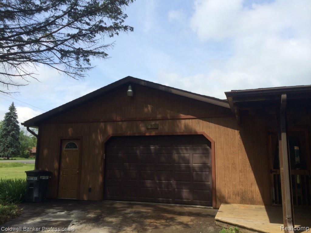 5300 Calkins Road Flint, MI 48532 - Photo 6 of 47