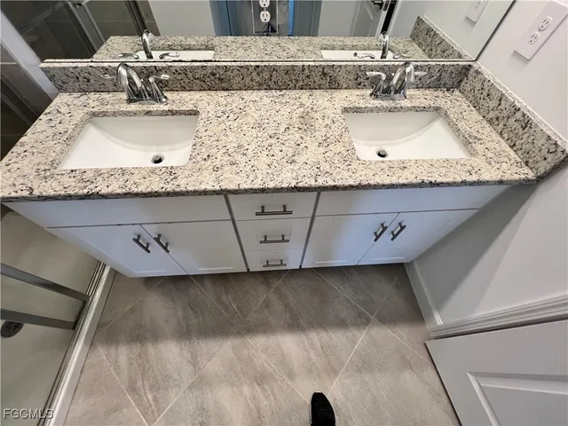 a close view of sink and tap