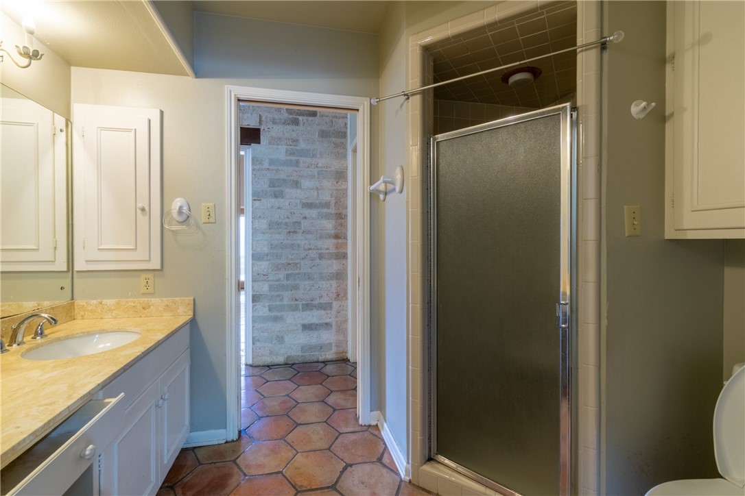 1307 Lincoln Street Alice, TX 78332 - Photo 29 of 34