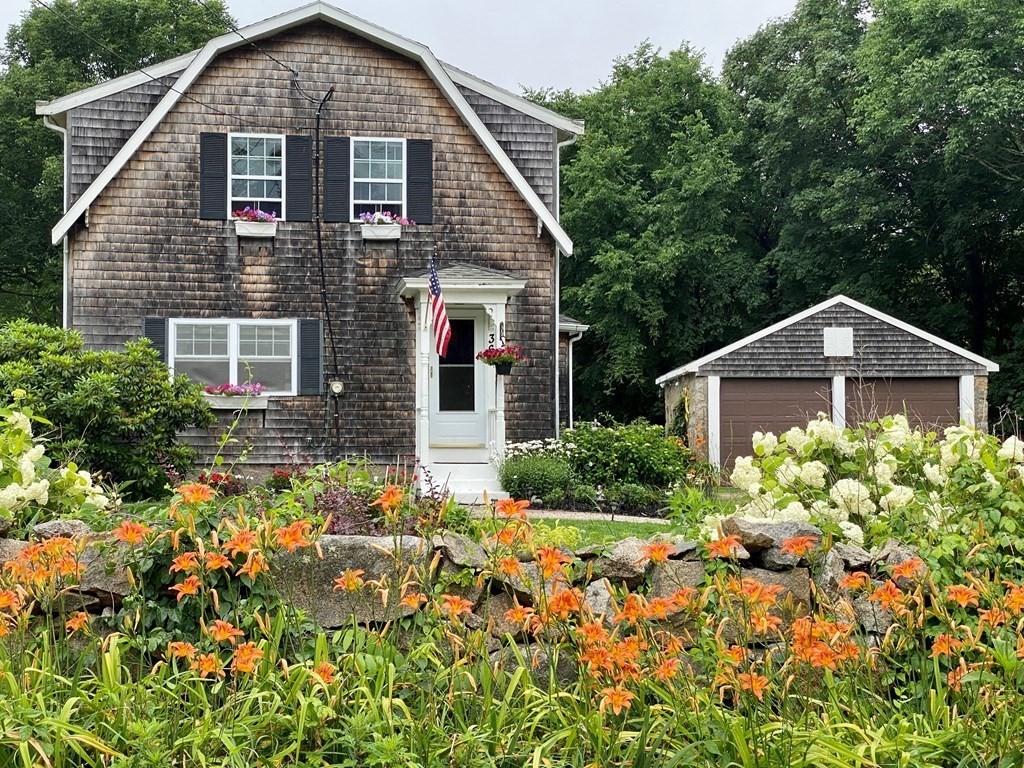 360 Old County Road Westport, MA 02790 - Photo 1 of 21 Gallery Image 1
