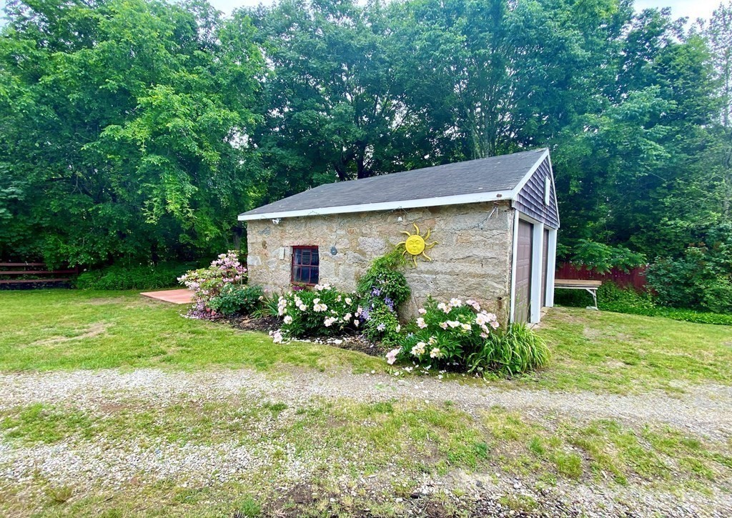 360 Old County Road Westport, MA 02790 - Photo 17 of 21 Gallery Image 17