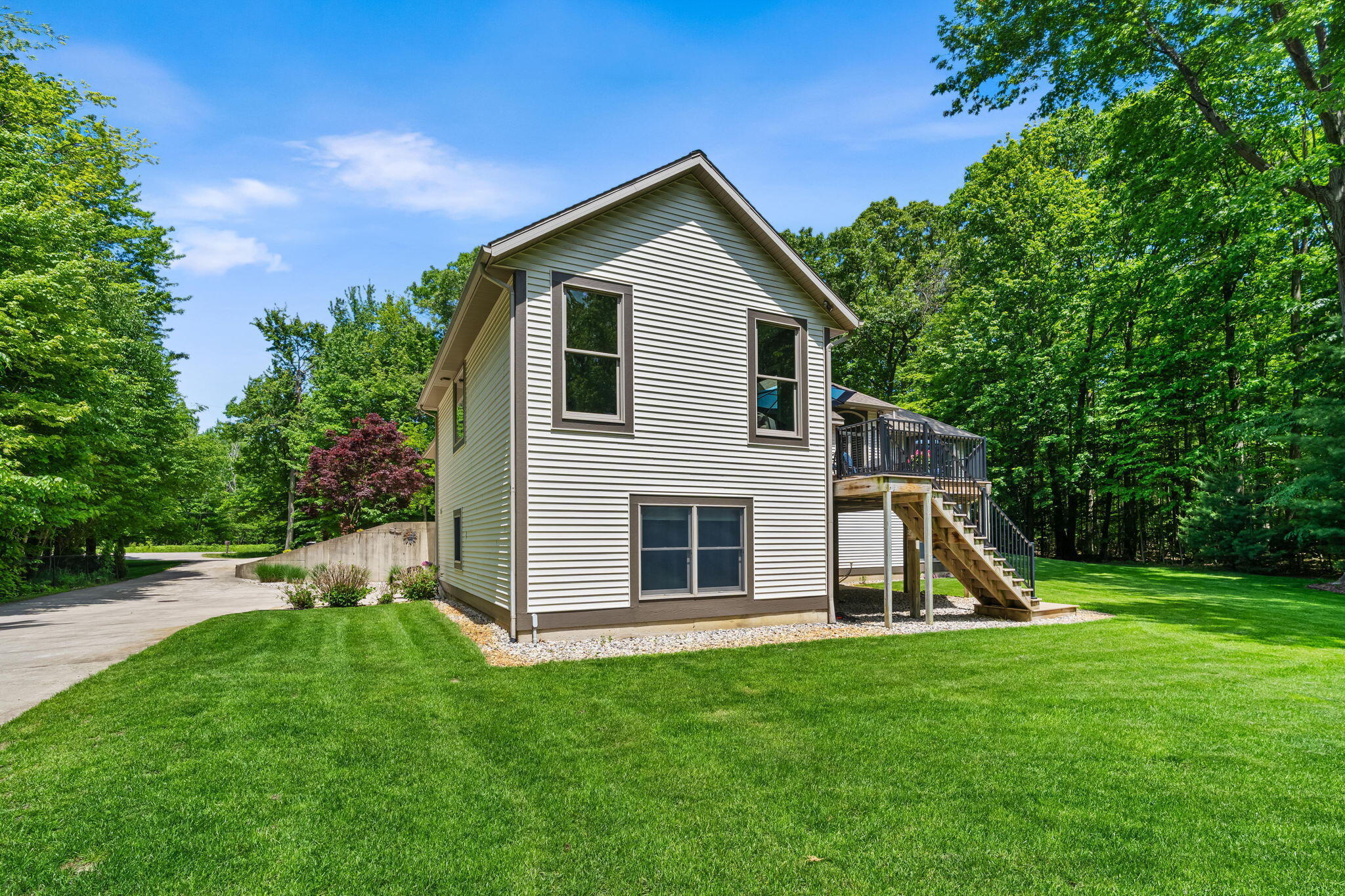 16528 West Fruitport Road Spring Lake, MI 49456 - Photo 45 of 59 45_beyc6a47cb223ce9d
