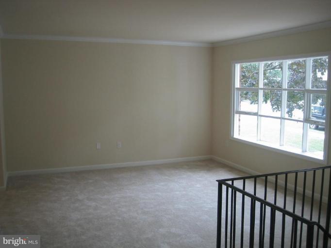 13815 Gilbert Road Woodbridge, VA 22193 - Photo 4 of 17 Family Room
