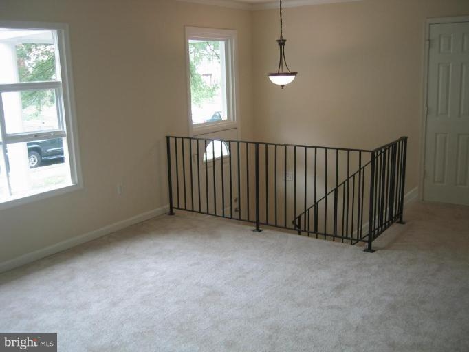 13815 Gilbert Road Woodbridge, VA 22193 - Photo 5 of 17 Family Room #2