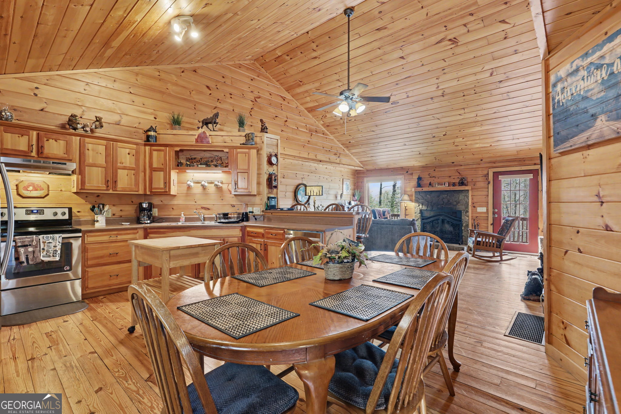 182 Blueberry Lane Rabun Gap, GA 30568 - Photo 9 of 40