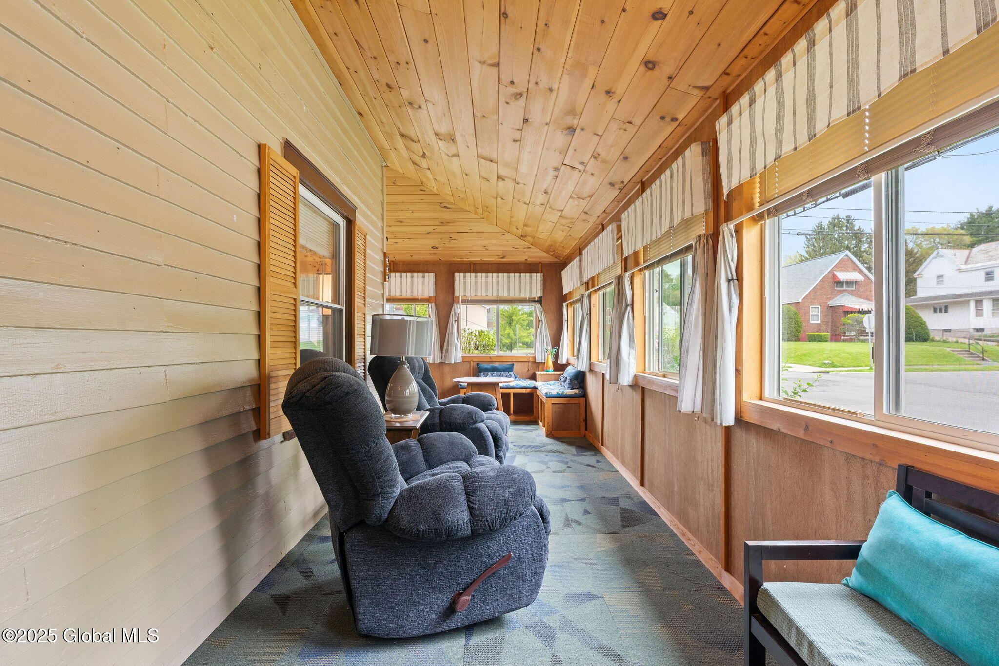 1841 Lenox Road Schenectady, NY 12308 - Photo 4 of 22 5-web-or-mls-1841-lenox-rd