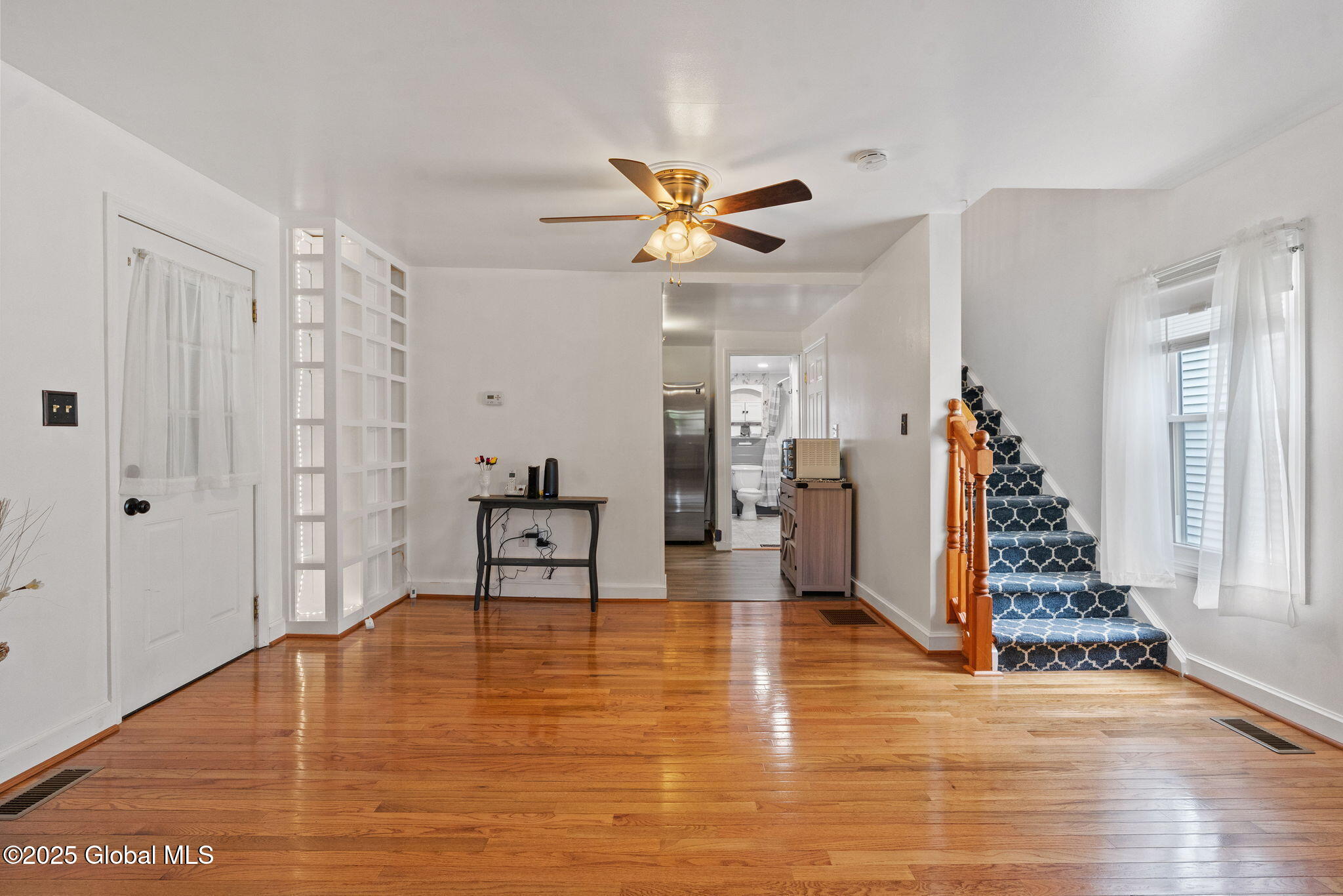 1841 Lenox Road Schenectady, NY 12308 - Photo 7 of 22 10-web-or-mls-1841-lenox-rd