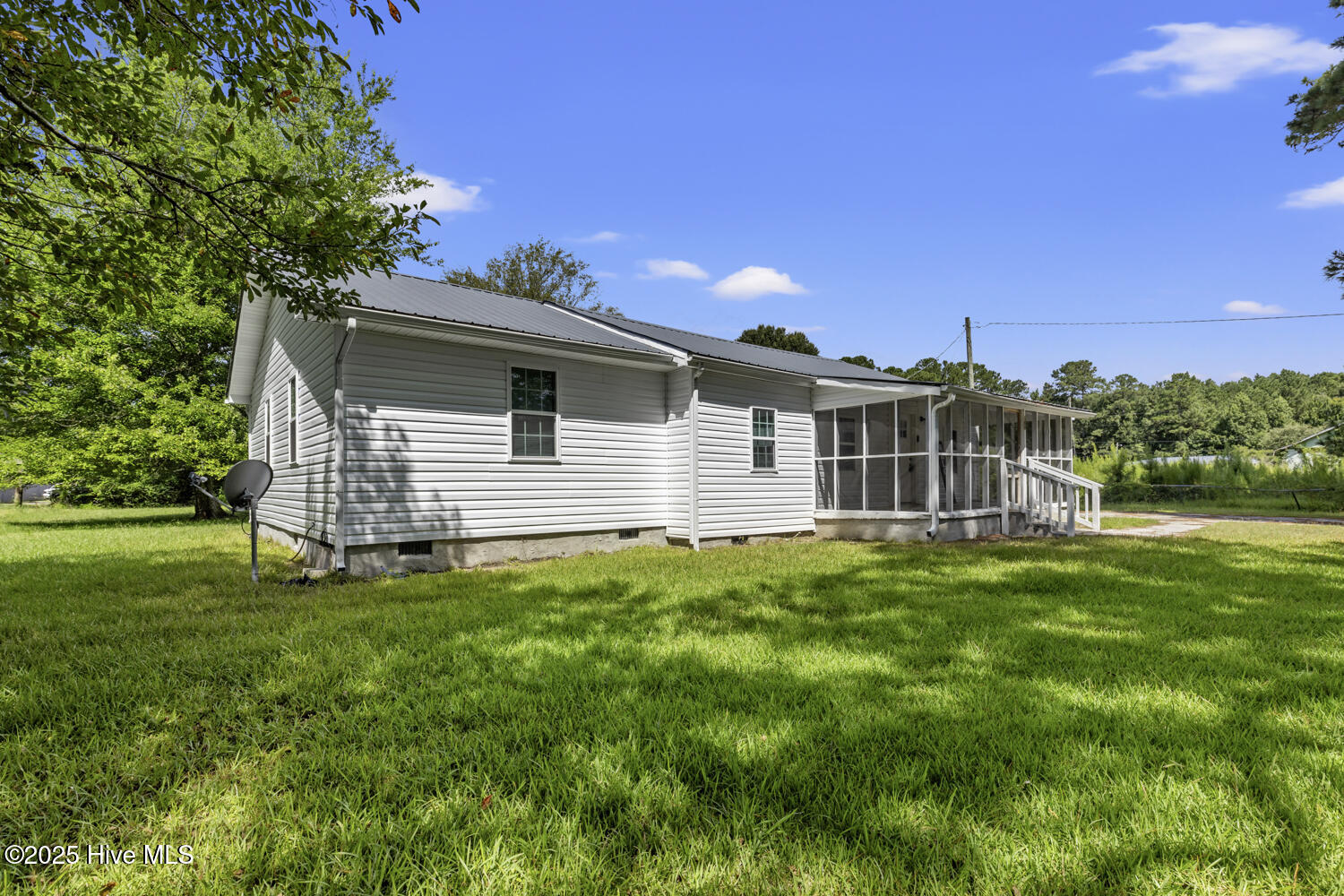 106 Rodeo Lane Jacksonville, NC 28540 - Photo 3 of 32 rodeo-3