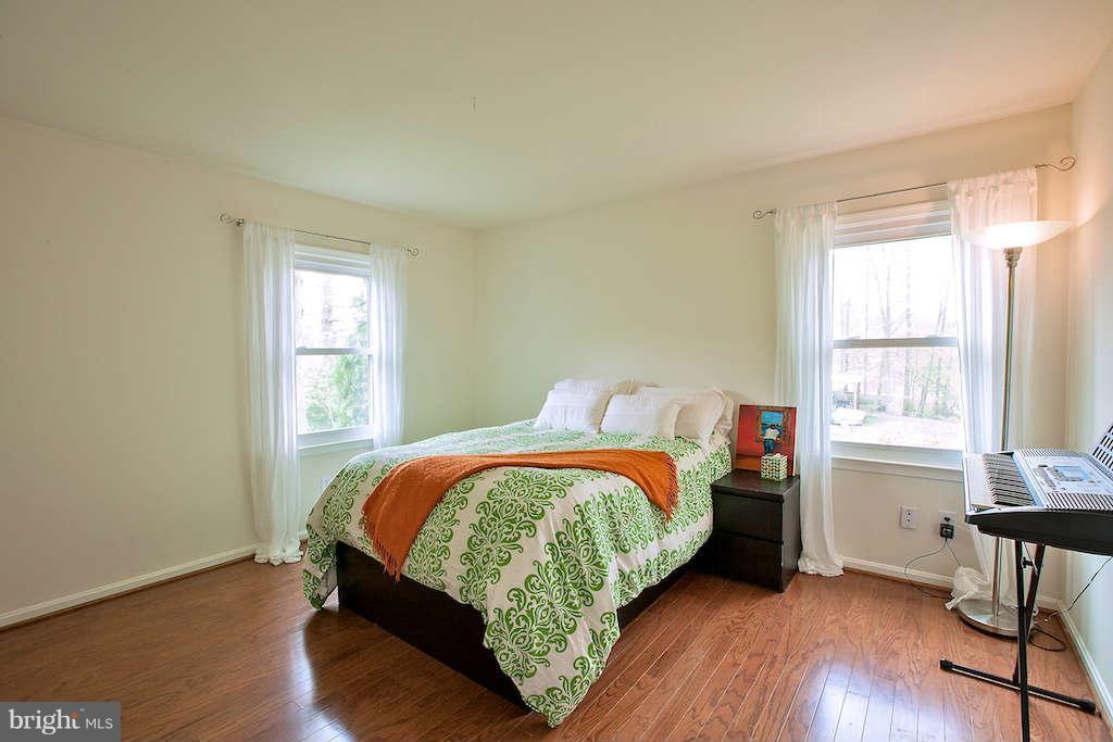 6508 Shamrock Road Manassas, VA 20112 - Photo 18 of 30 Bedroom