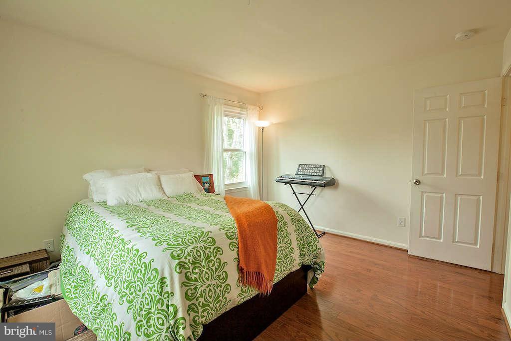 6508 Shamrock Road Manassas, VA 20112 - Photo 19 of 30 Bedroom