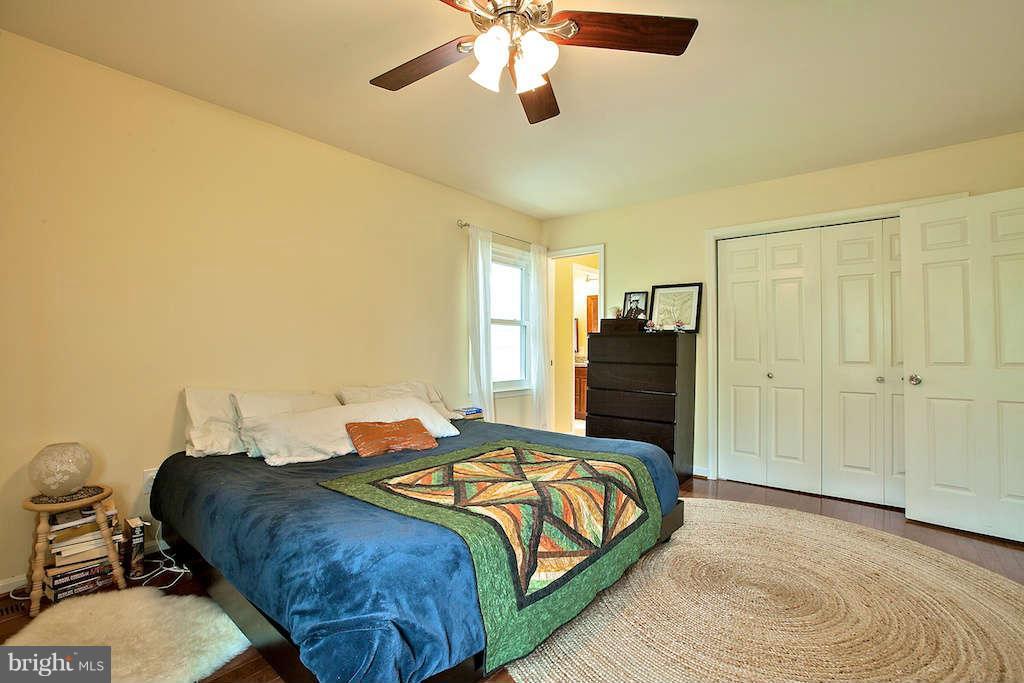 6508 Shamrock Road Manassas, VA 20112 - Photo 21 of 30 Bedroom (Master)