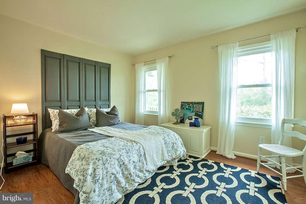 6508 Shamrock Road Manassas, VA 20112 - Photo 25 of 30 Bedroom