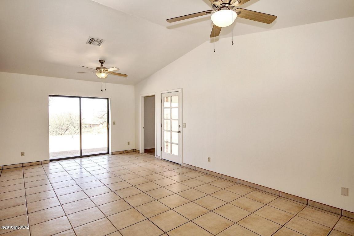 226 Via Espina Rio Rico, AZ 85648 - Photo 4 of 22