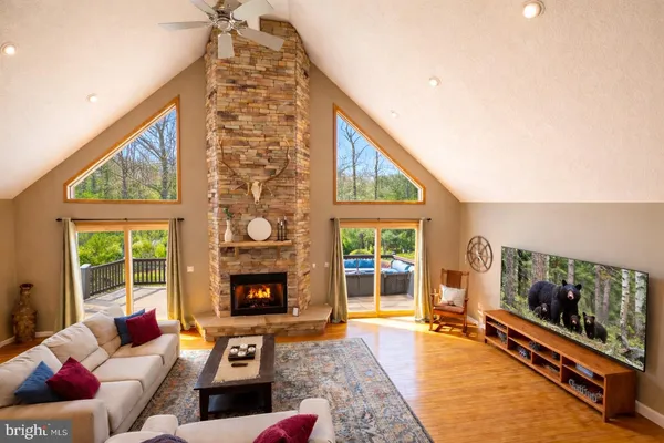 $875,000 | 891 Mountainview Drive, Oakland, MD 21550