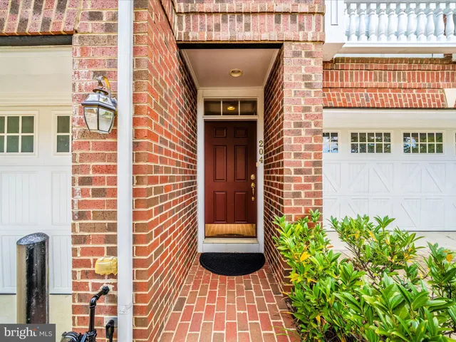 $689,900 | 204 Burgundy Lane, Annapolis, MD 21401
