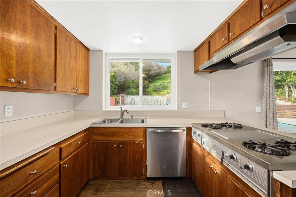 1653 Vía Del Rey South Pasadena, CA 91030 - Photo 5 of 27