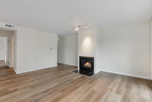 $379,000 | 1800 Dewes Street, Unit 202, Glenview, IL 60025