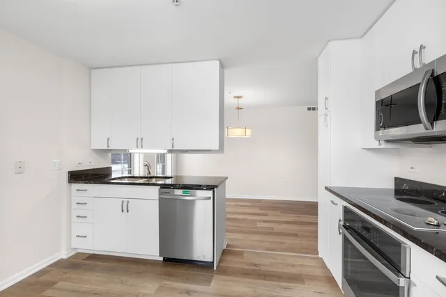 $379,000 | 1800 Dewes Street, Unit 202, Glenview, IL 60025