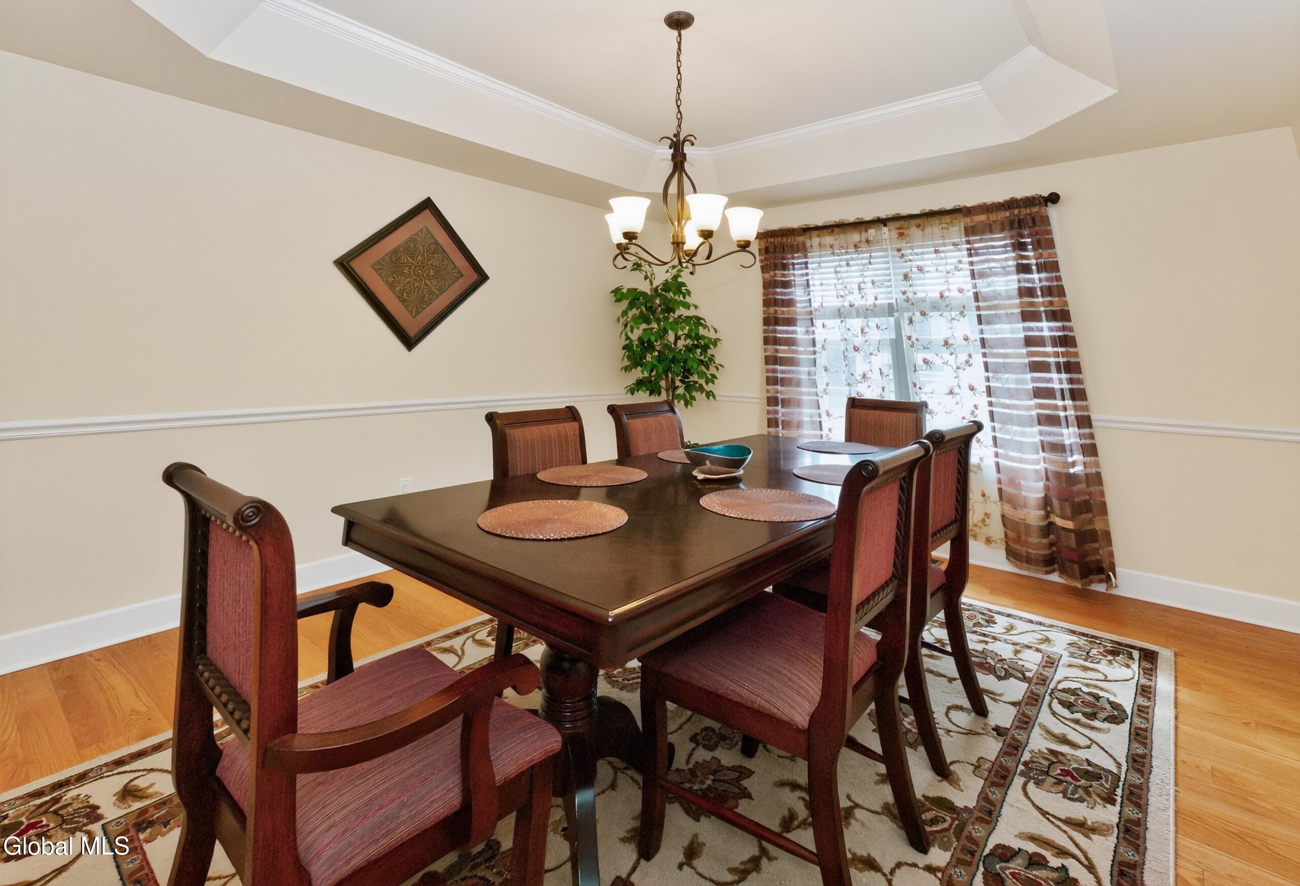 8 Peacham Road Colonie, NY 12189 - Photo 21 of 52 5 Diningroom 1