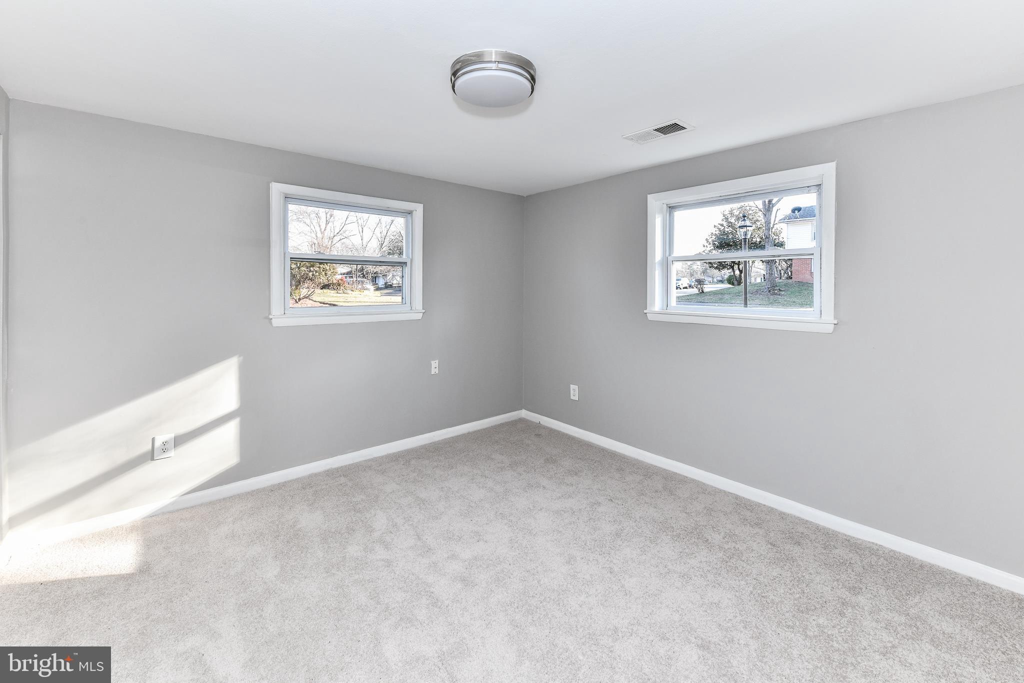 506 West Nettle Tree Road Sterling, VA 20164 - Photo 20 of 32 Gallery Image 20
