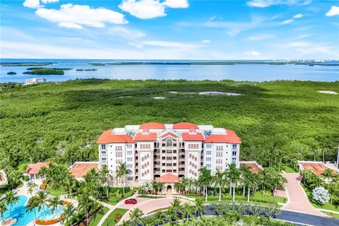 a view of a lake and outdoor space