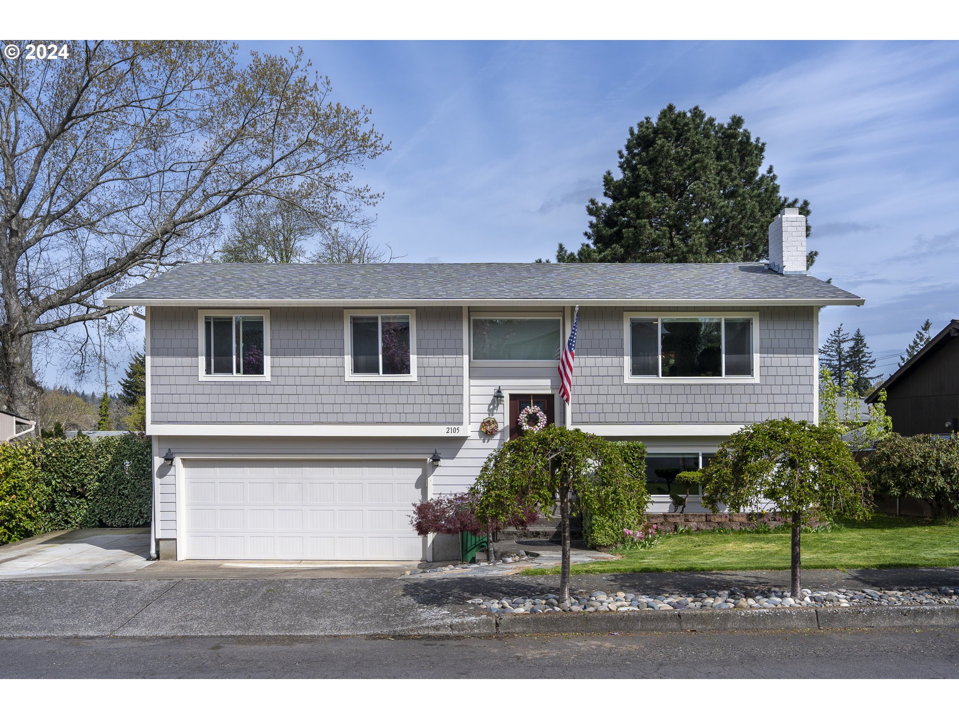 2105 Southwest 19th Street Gresham, OR 97080 - Photo 1 of 31 Gallery Image 1