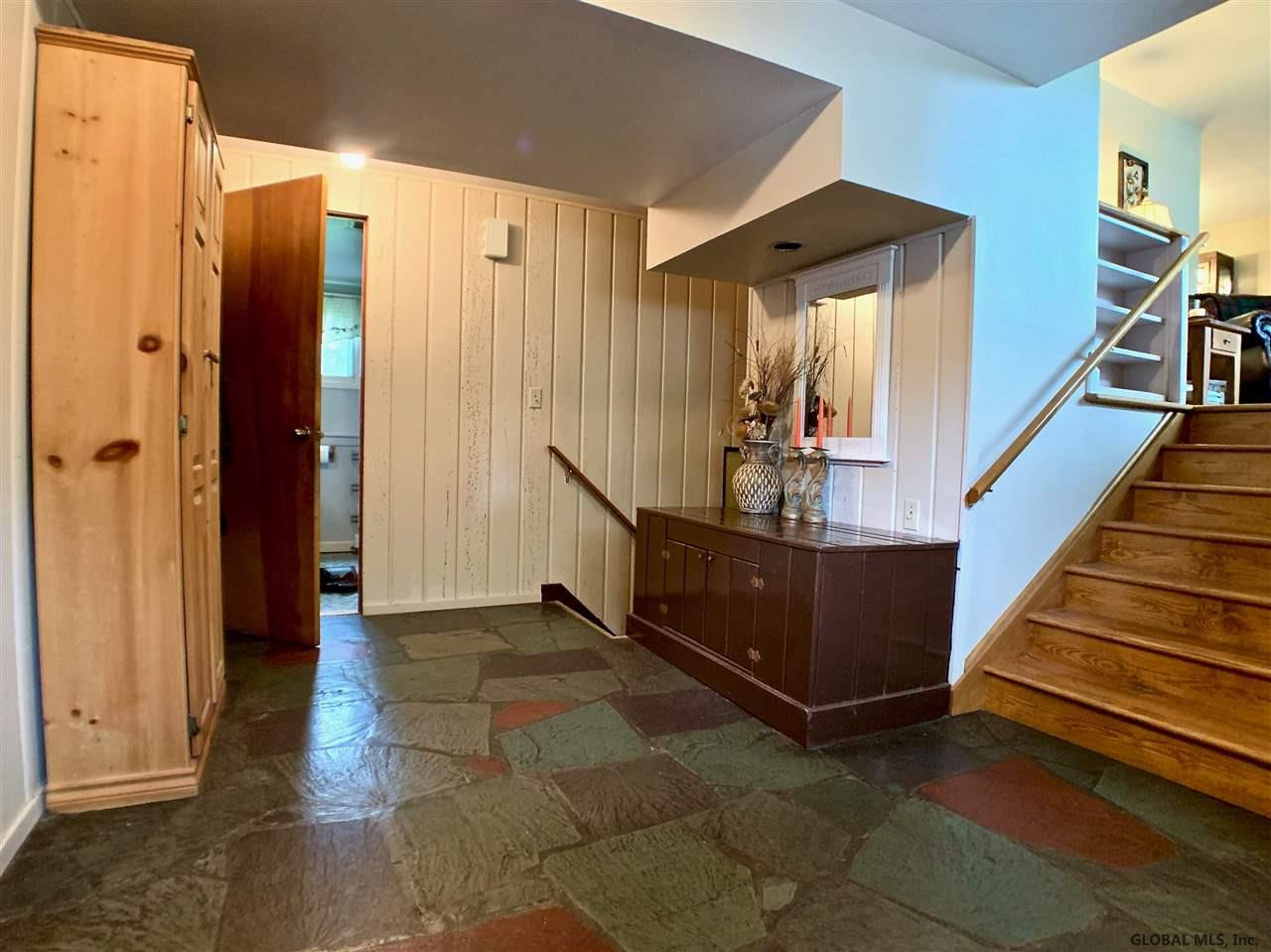 519 Dawson Road Bethlehem, NY 12054 - Photo 3 of 28 Photo 3