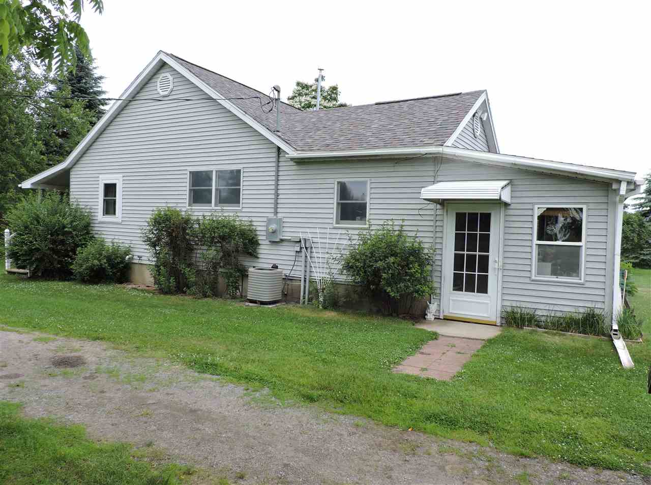 2386 North Flajole Road Rhodes, MI 48652 - Photo 8 of 22