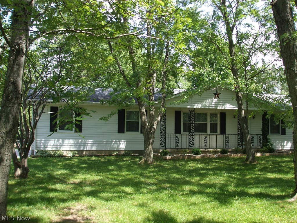 6085 Carsten Road Medina, OH 44256 - Photo 1 of 28 Gallery Image 1