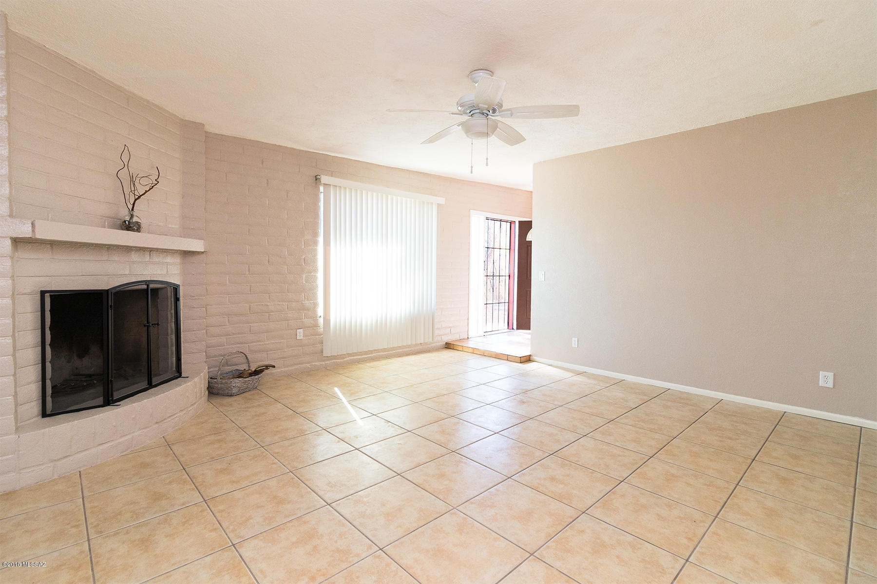 7471 East Stella Road Tucson, AZ 85730 - Photo 3 of 12 Gallery Image 3