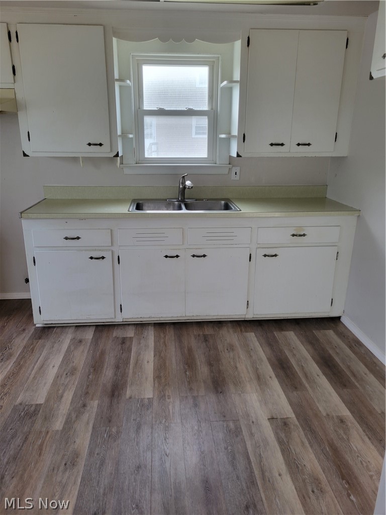 4127 Lowden Road Cleveland, OH 44121 - Photo 5 of 14 Gallery Image 5