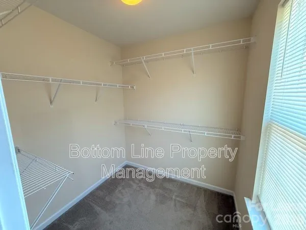 $1,925 | 2432 Silverthorn Drive, Charlotte, NC 28273