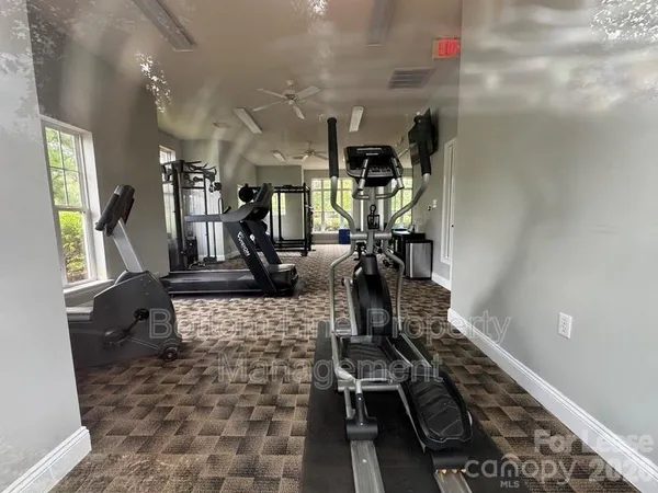 $1,925 | 2432 Silverthorn Drive, Charlotte, NC 28273