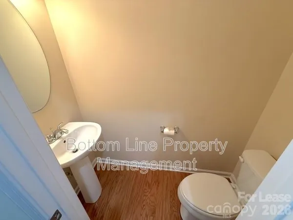 $1,925 | 2432 Silverthorn Drive, Charlotte, NC 28273