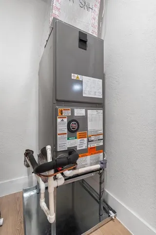 a view of entryway with interior