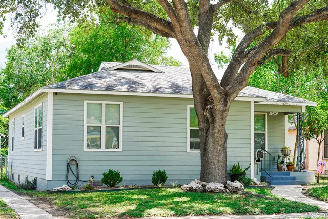 $1,650 | 1926 Hicks Avenue, San Antonio, TX 78210