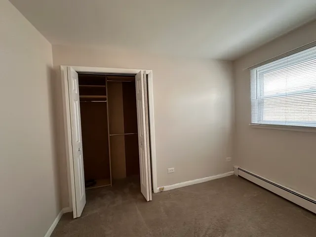 $1,850 | 4525 Elm Avenue, Unit 2B, Brookfield, IL 60513