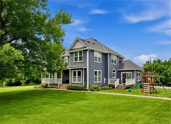 $950,000 | 25290 Quivira Road, Louisburg, KS 66053