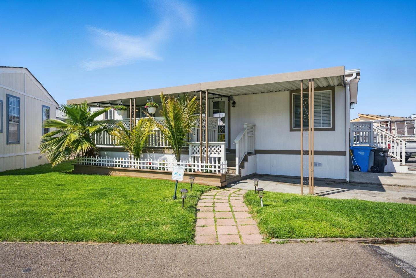 3015 East Bayshore Road, Unit 169 Redwood City, CA 94063 - Photo 21 of 30 a view of a house with backyard and porch