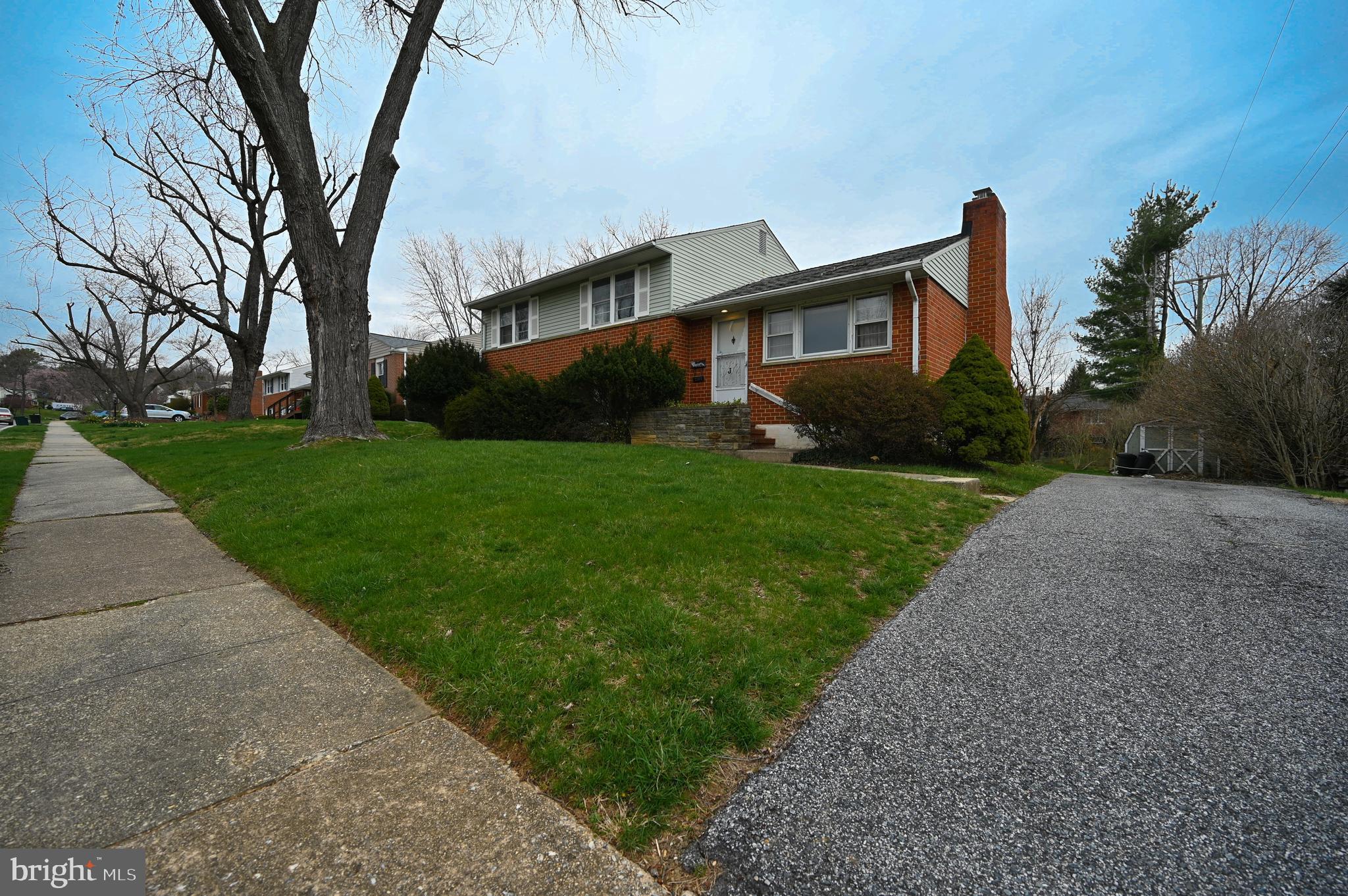 2103 Folkstone Road Lutherville-Timonium, MD 21093 - Photo 3 of 36 Gallery Image 3