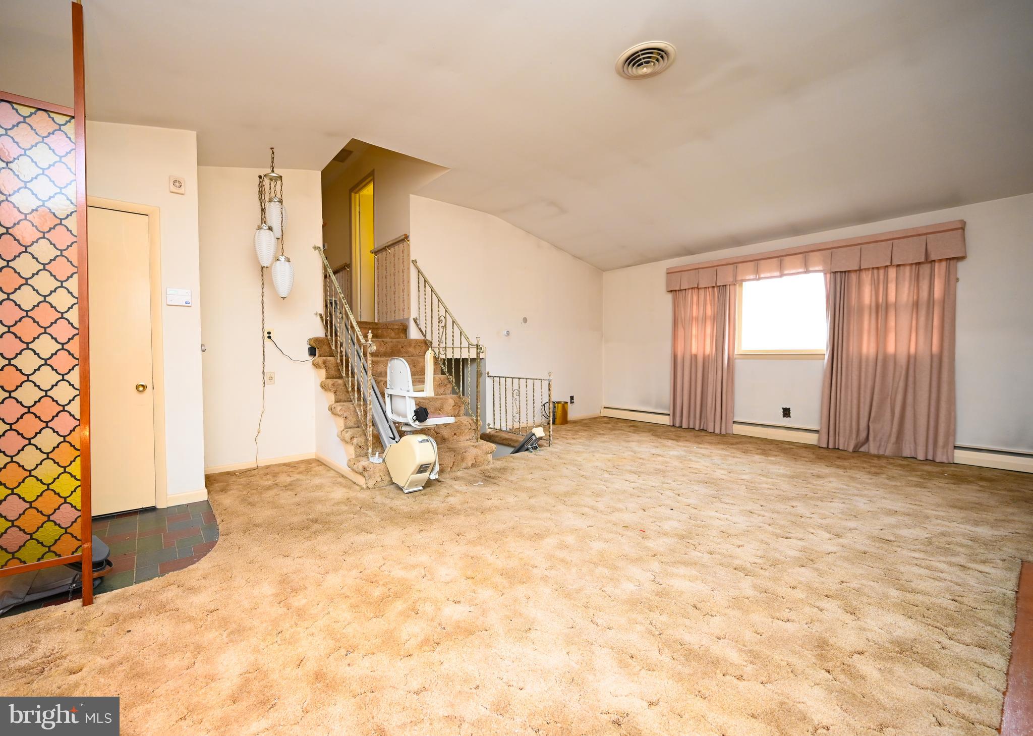 2103 Folkstone Road Lutherville-Timonium, MD 21093 - Photo 6 of 36 Gallery Image 6